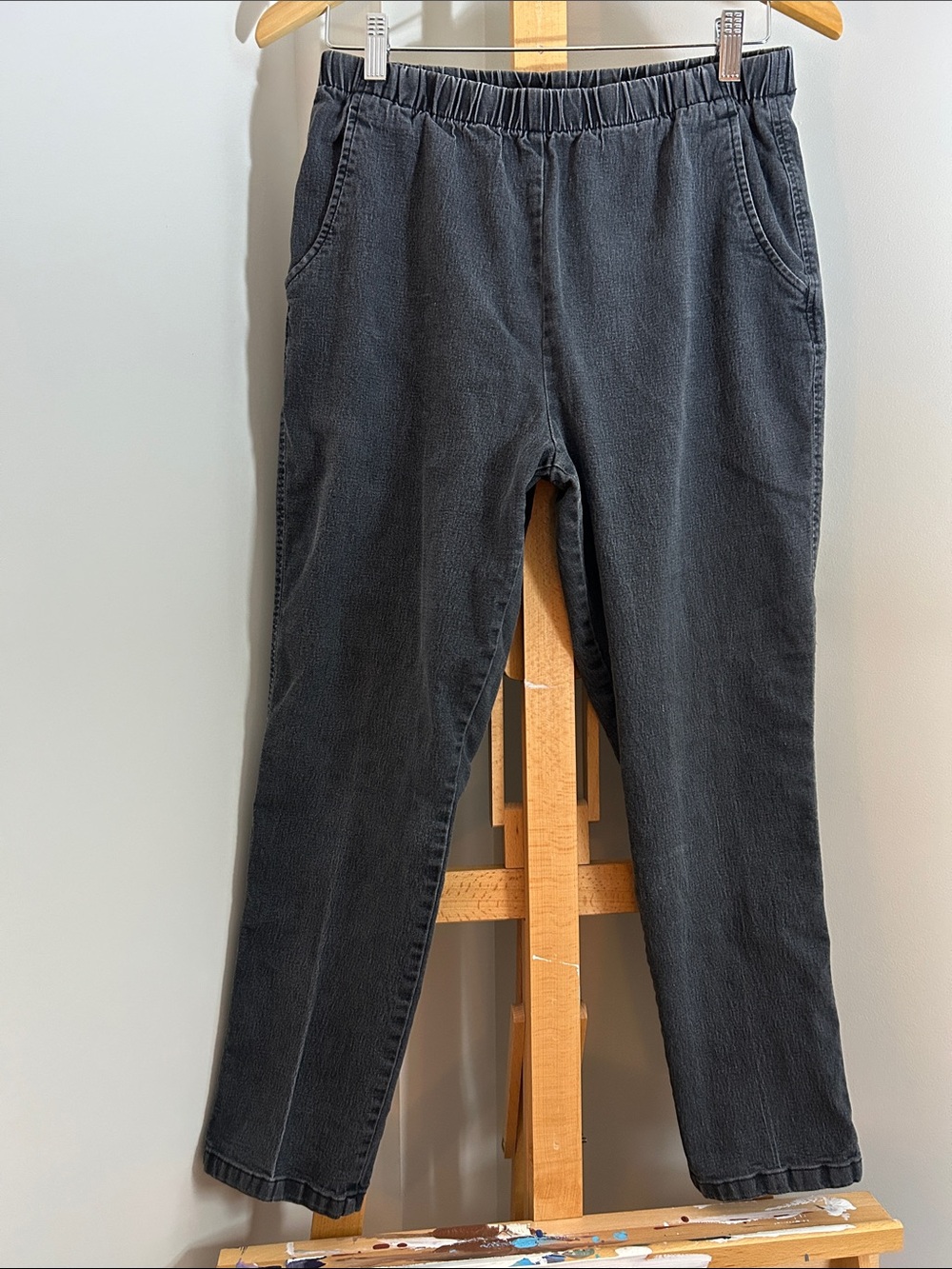VINTAGE Alia Women's Elastic Waist Black Jeans